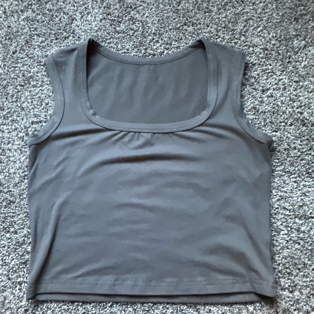 SHEIN Gray Fitted Crop Tank Top